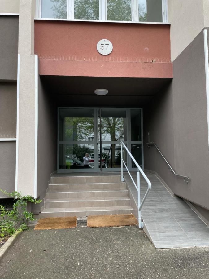 Superbe Appartement Avec Place De Parking Gratuit Straßburg Exterior foto